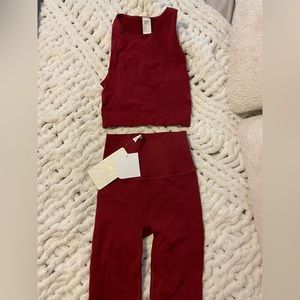 S/XS Fabletics Yoga Set - Never Worn